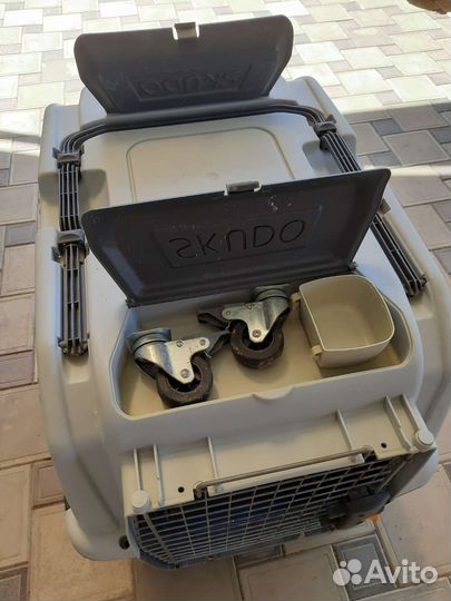 Переноска для собак на колесах