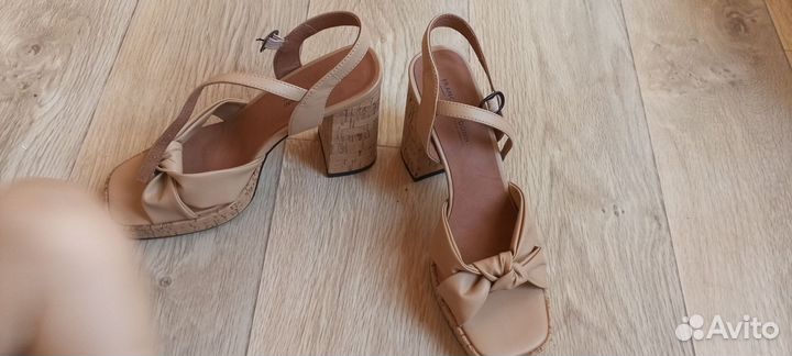 Босоножки новые, 37