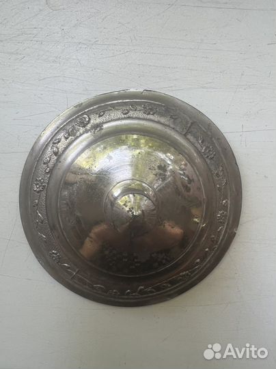 Старинная бисквитница