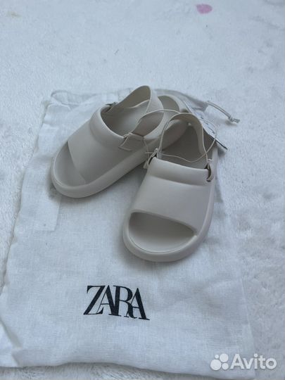 Сандалии zara новые