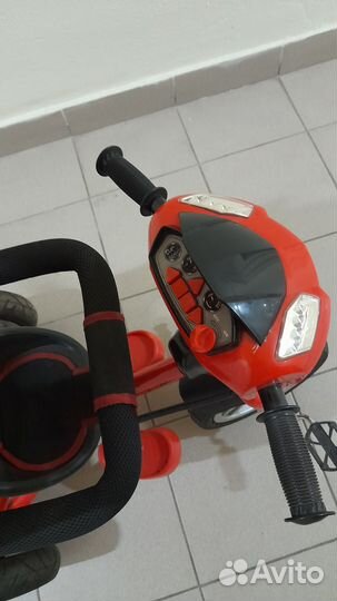 Трехколесный велосипед