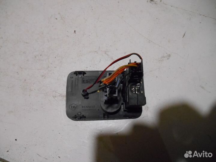 Кнопка Renault Clio Symbol Рено Клио Симбол