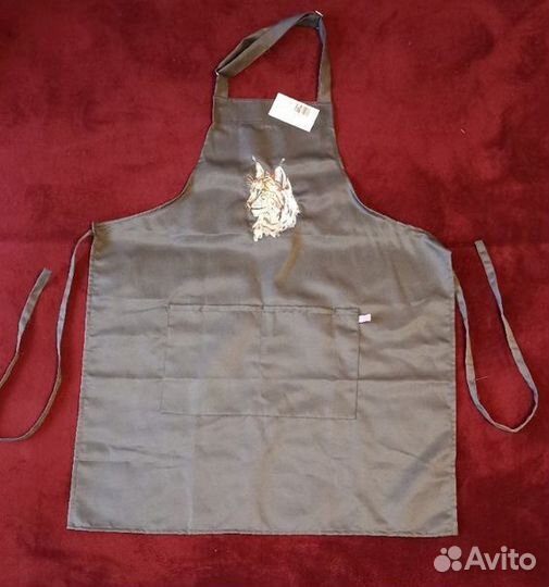 Фартук с вышивкой новый