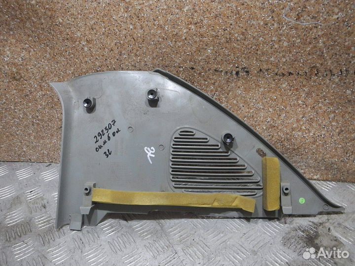 Обшивка/накладка стойки Renault Clio