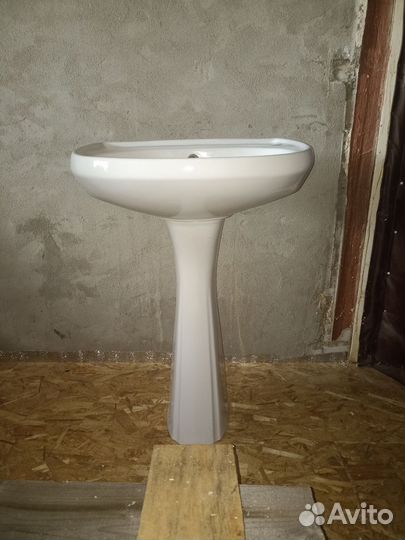 Раковина с пьедесталом бу