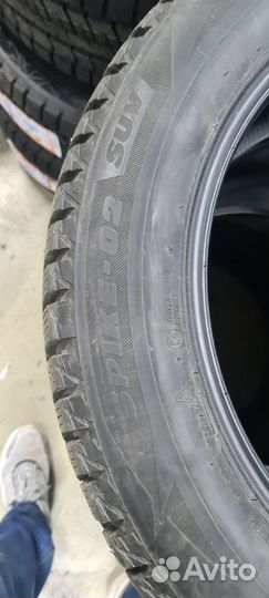 Bridgestone Blizzak Spike-02 225/55 R18