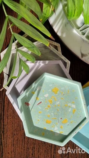 Шкатулка для украшений, предметы интерьера