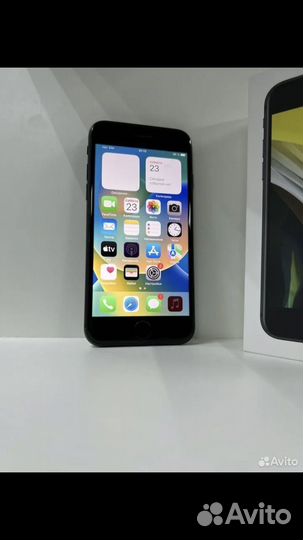 iPhone SE, 64 ГБ