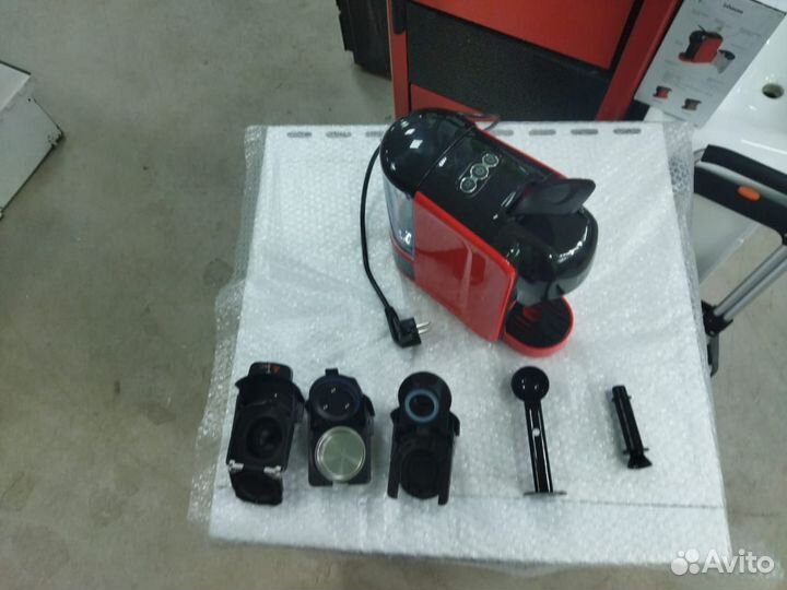 Кофемашина капсульная inhouse ICM 1903/1904, крас