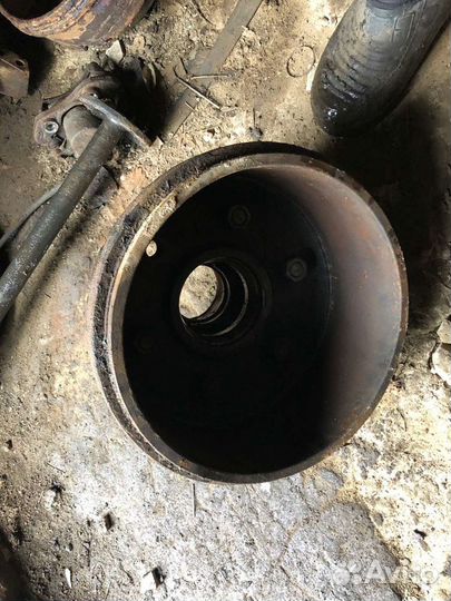 Isuzu nqr тормозной барабан со ступицей б.у