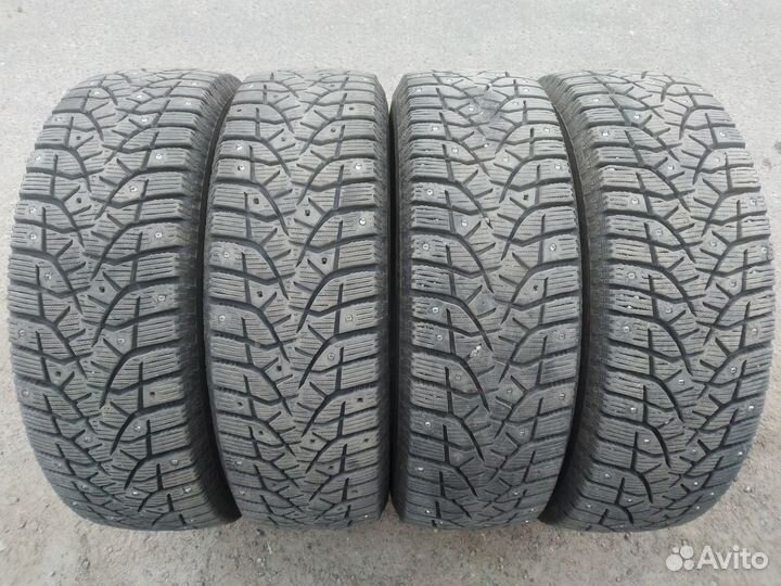 Bridgestone Blizzak Spike-02 185/65 R15