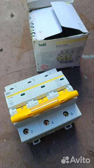 Автоматический выключатель IEK BA 47-100