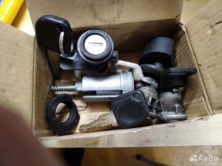 Комплект личинок с ключами дэу Нексия