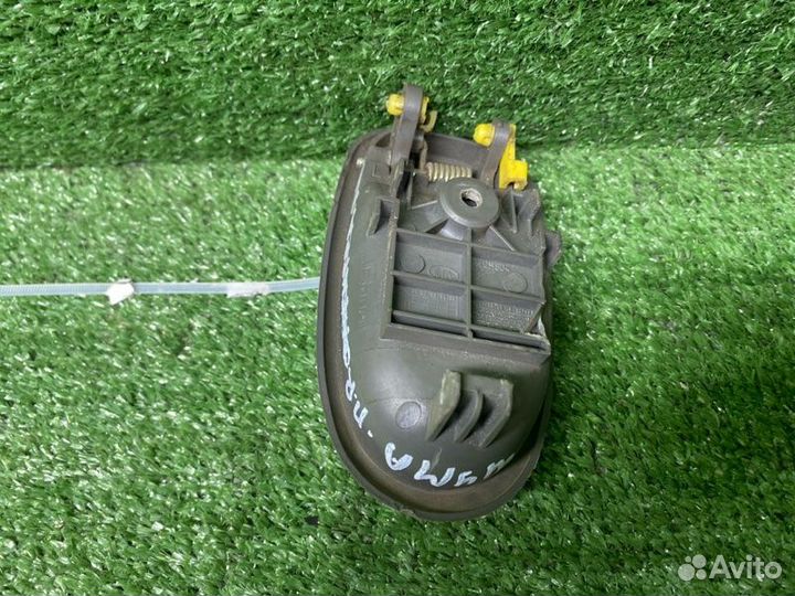 Ручка внутренняя передняя правая Kia Shuma