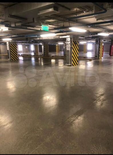 Машиноместо, 14 м²