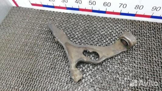 Рычаг передний нижний правый audi Q7 (UAD01PM01)