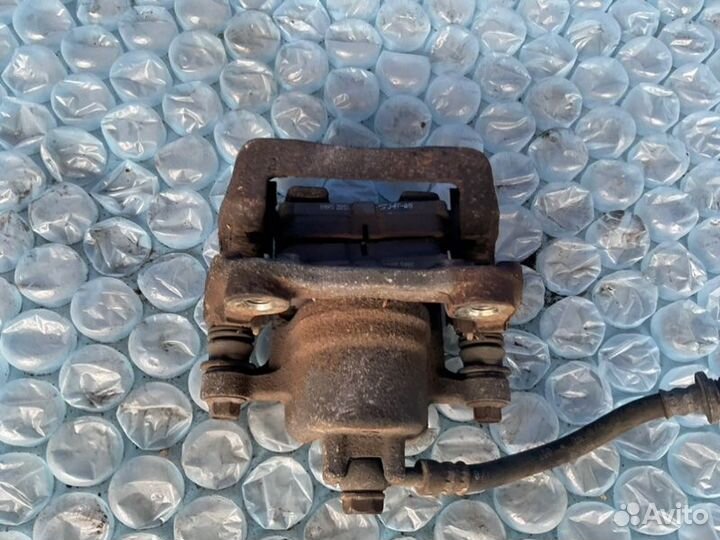 Суппорт задний правый Honda Pilot YF1 J35A4 2003