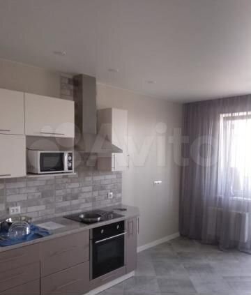 2-к. квартира, 62 м², 5/17 эт.