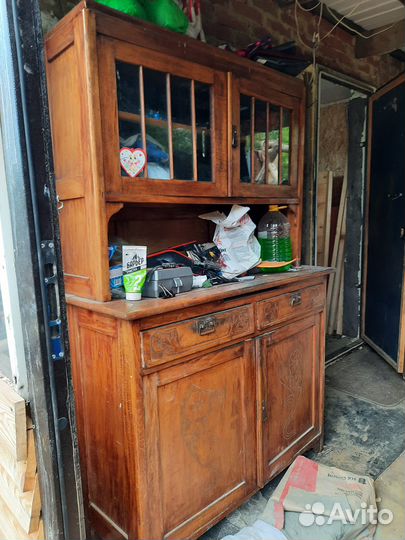 Старинный буфет сервант