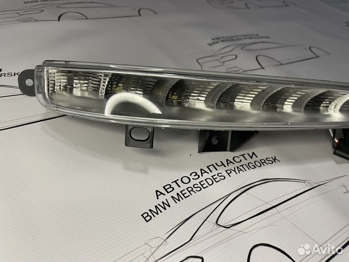 Левый ходовой огонь Mercedes W221 AMG 6.3 новый