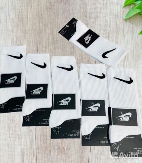 Носки nike высокие белые и черные