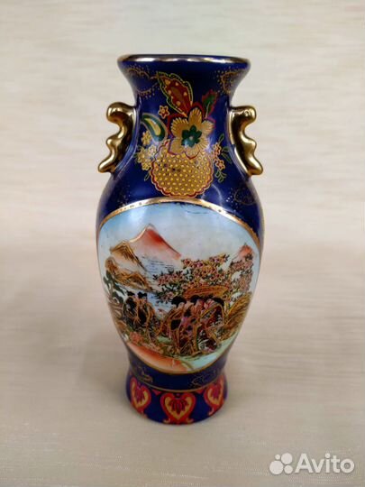 Ваза для цветов Китай