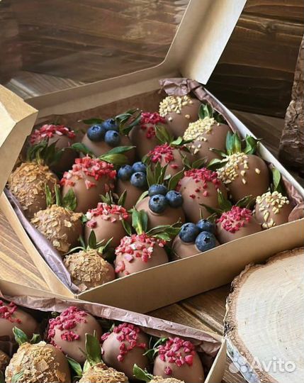 Клубника в шоколаде / подарочные наборы