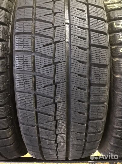 Bridgestone Blizzak Revo GZ 215/55 R17
