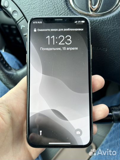 iPhone Xs, 64 ГБ
