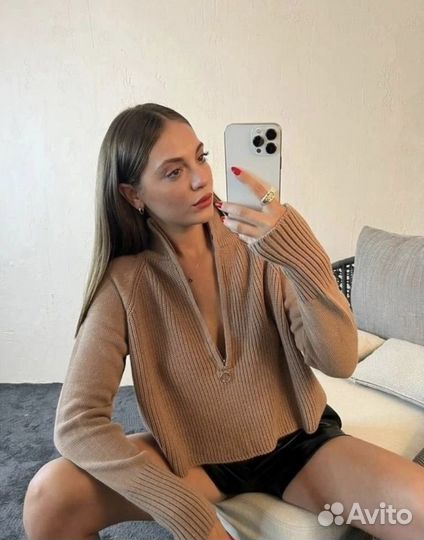 Свитер женский