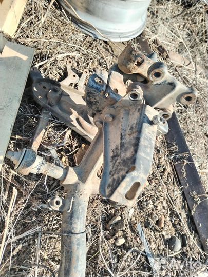 Балка под двигатель. Нива