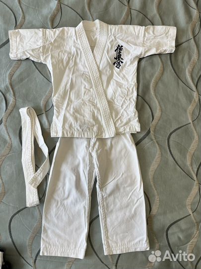 Кимоно для единоборств с перчатками