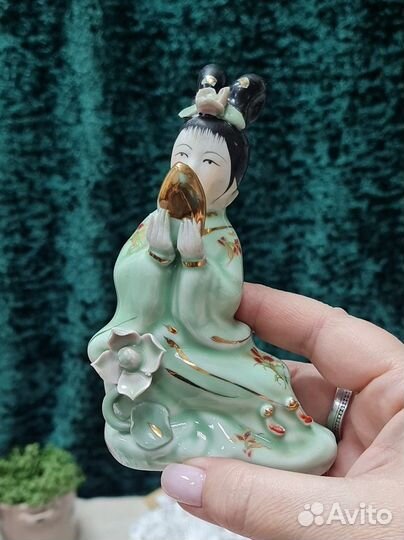 Фарфоровые статуэтки Гейша Китай Музыка Китая