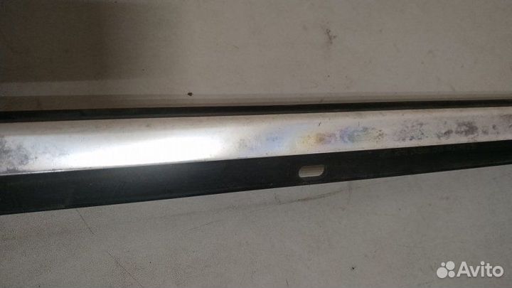 Уплотнитель стекла двери передний левый Audi A4 B7