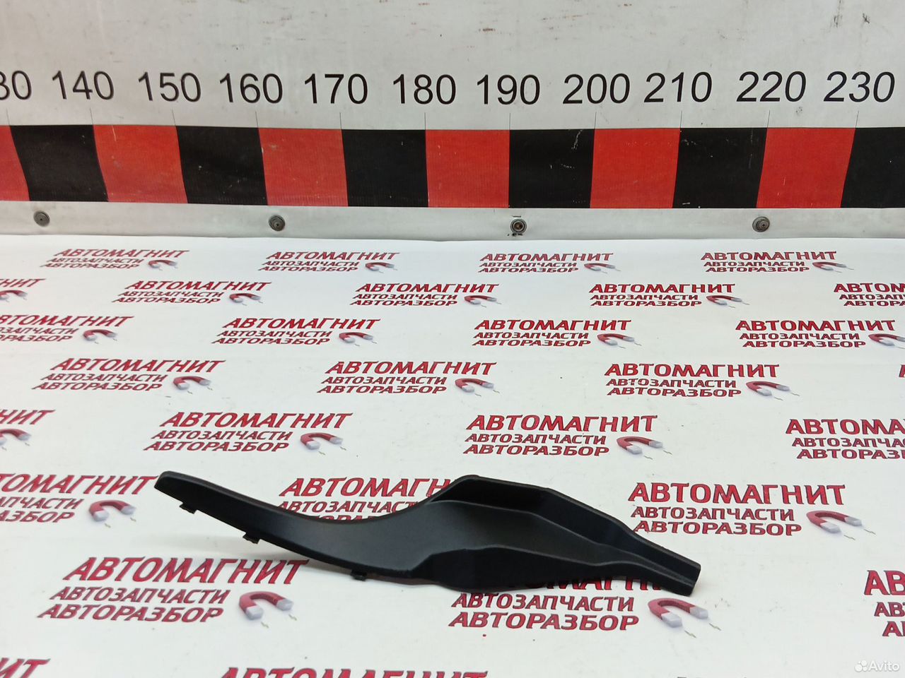 Уголок жабо правый Хавал Джолион