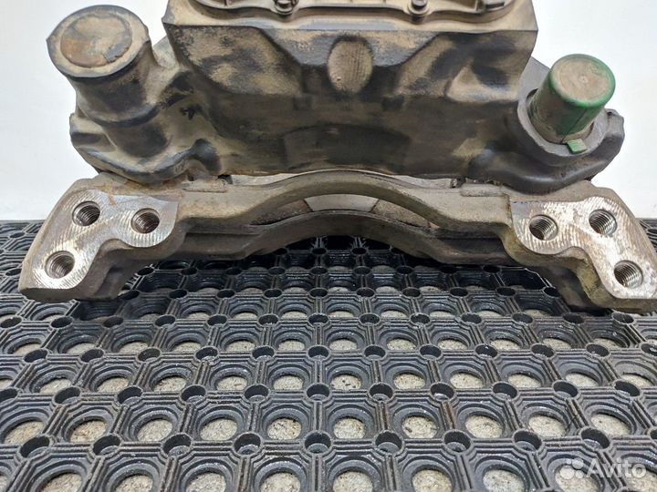 1658010 Суппорт передний левый