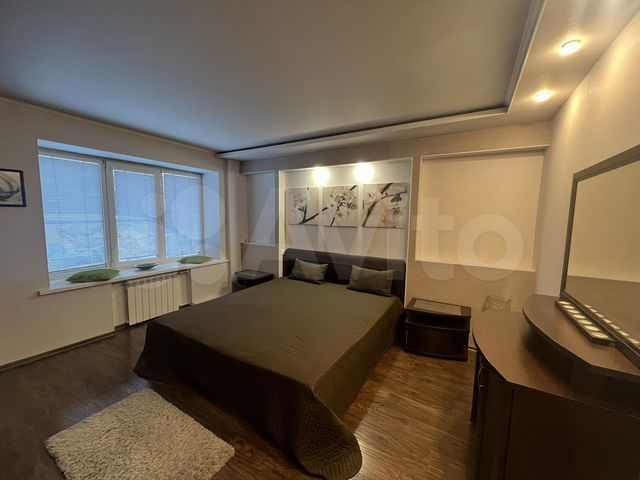 2-к. квартира, 56 м², 1/9 эт.