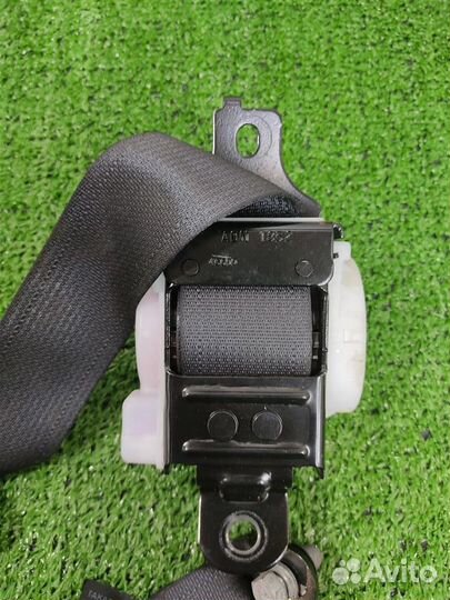 Ремень безопасности задний правый Honda Civic 5D