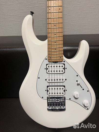 Электрогитара Music Man Silhouette