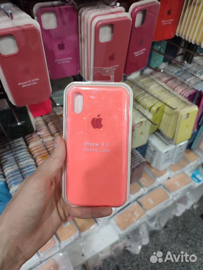 Чехол на iPhone