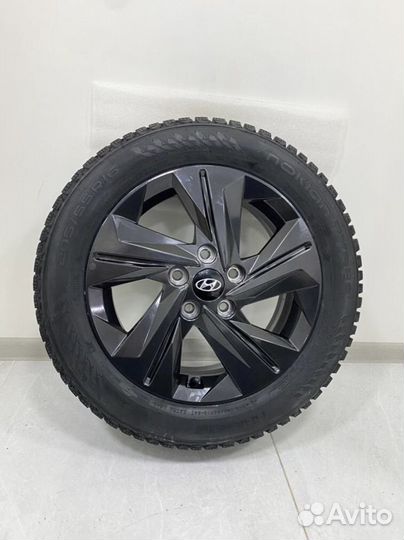 Новые Hyundai Elantra 2022, Michelin 205/55 R16