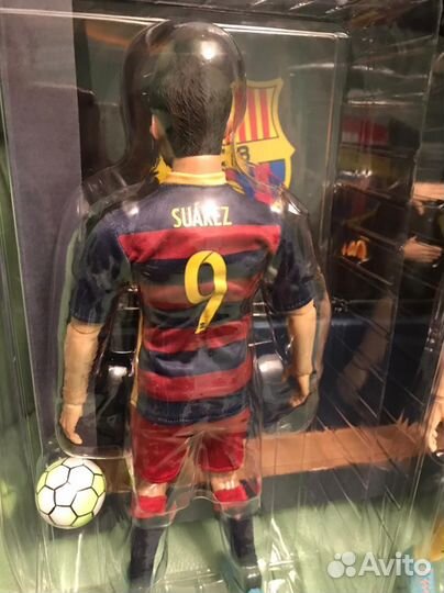 Наборы фигурок футболистов Ж. Пике и Л.Суарез
