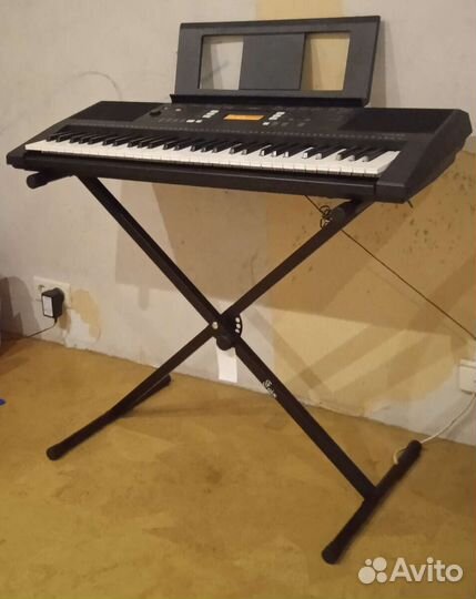 Цифровое пианино/синтезатор 61клав.Yamaha PSR-E343