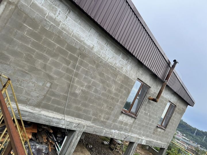 Дом 185 м² на участке 6 сот.