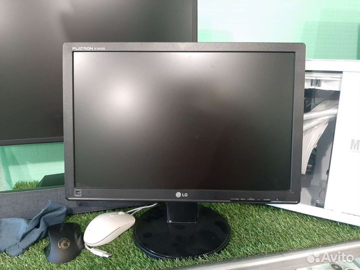 Монитор LG Flatron W1942SE 75Гц