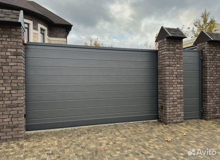 Секционные ворота