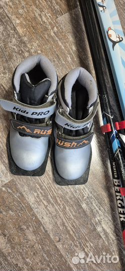 Продам лыжи детские