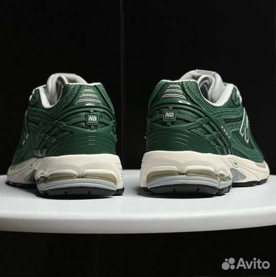 Кроссовки New Balance 1906R green