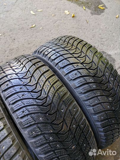 Michelin X-Ice North XIN3 205/60 R16