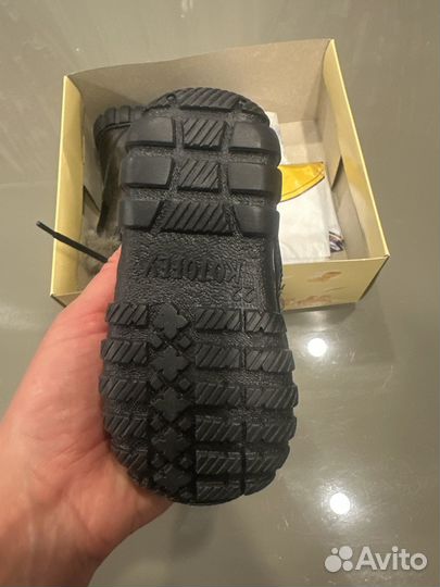 Сапожки зимние для девочки новые